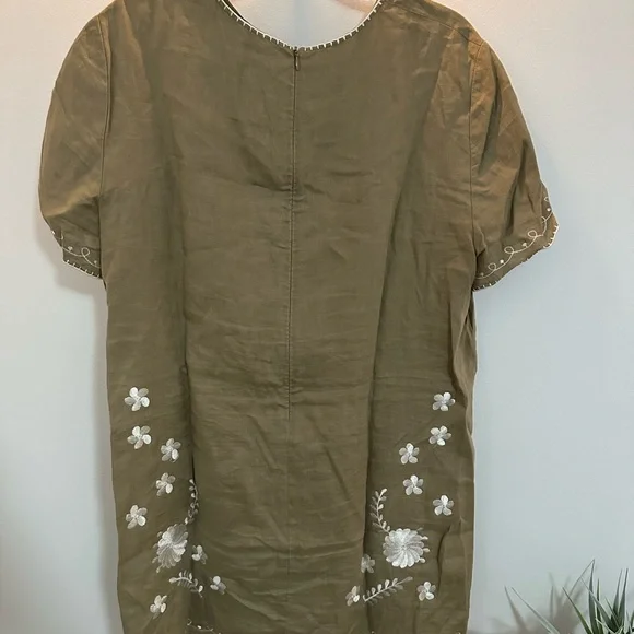 Zara embroidered linen dress - Picture 2 of 7